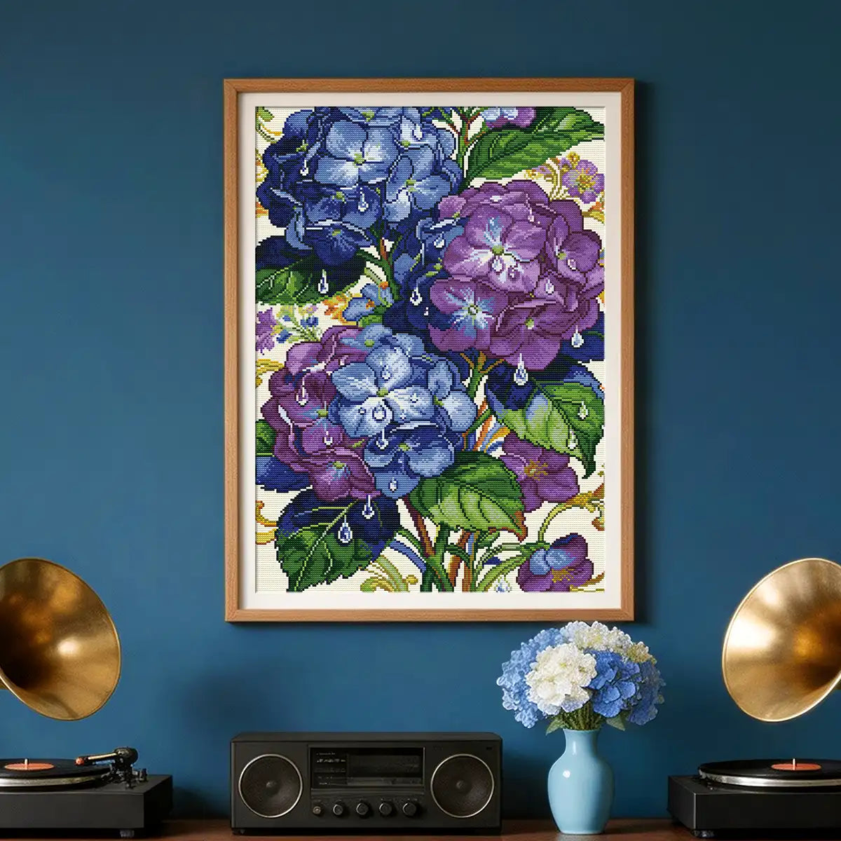 Hydrangea Jewel 5D diamond painting in bedroom: creates fresh, dewy atmosphere - FEELOOK Art