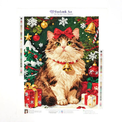 Festive Jingle kitten diamond painting with holiday charm and sparkling details - FEELOOK Art
