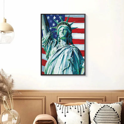 Liberty Lights diamond painting bringing patriotic spirit and elegance to home décor with the Statue of Liberty – FEELOOK Art