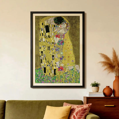 The Kiss diamond painting displayed in elegant bedroom with warm golden artistic atmosphere - FEELOOK Art