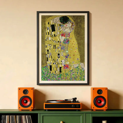 Romantic The Kiss diamond art adding luminous gold elegance into stylish modern home décor - FEELOOK Art
